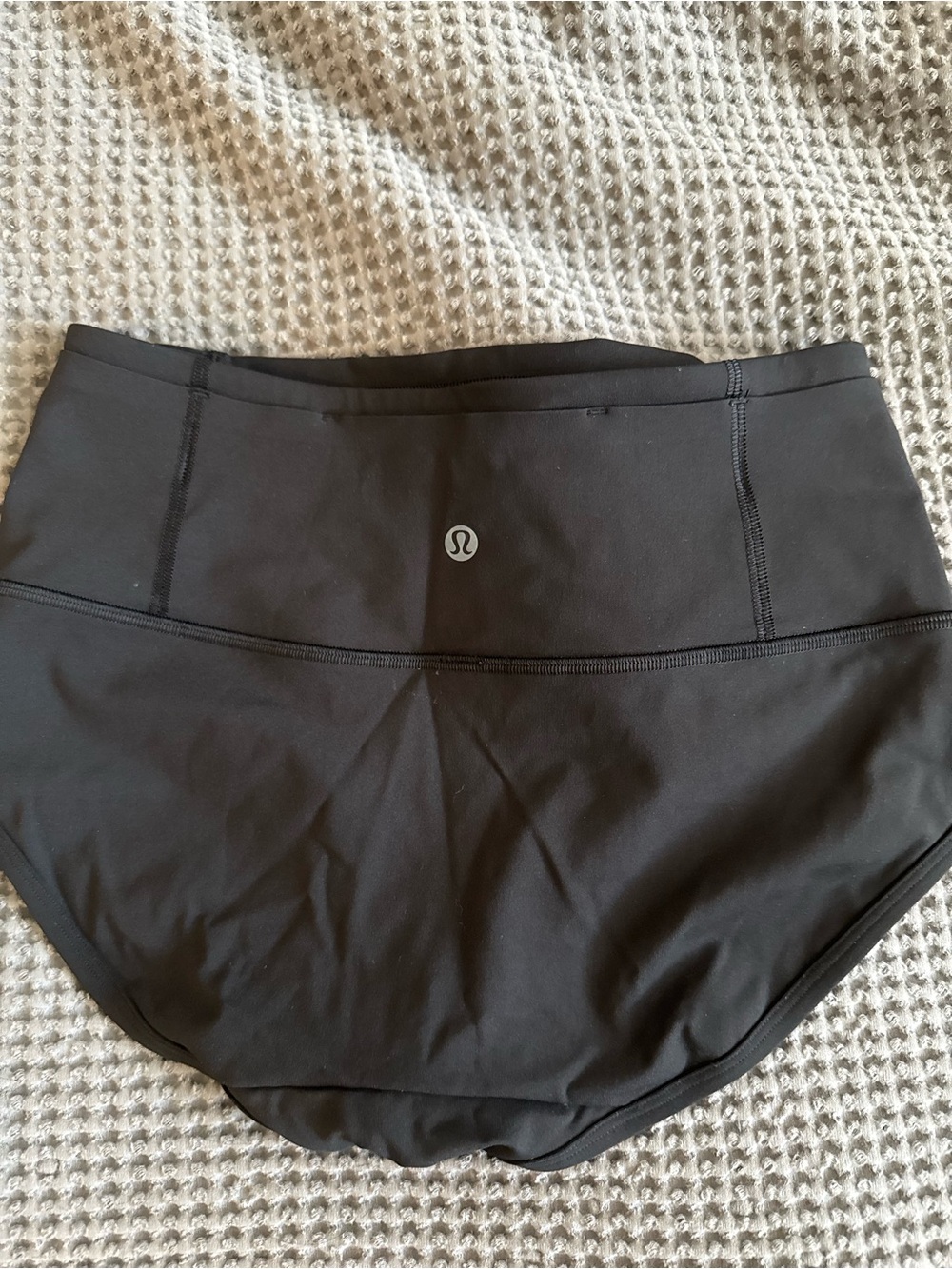 Lululemon Racing Briefs - Picture 2 of 4